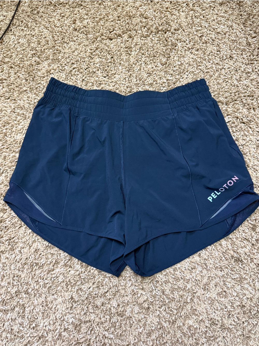 Peloton Lululemon   Run shorts with liner Size 8 Long